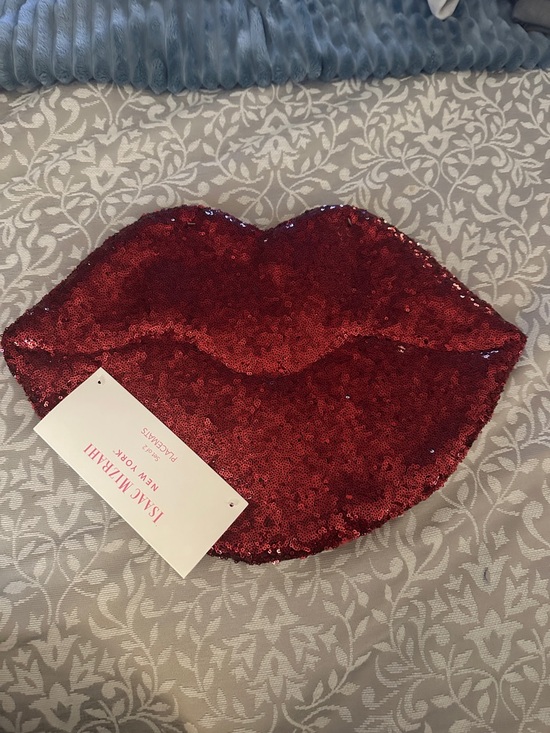 Isaac Mizrahi Other - Isaac Mizrahi Red Sequin Lip-Shaped Placemats